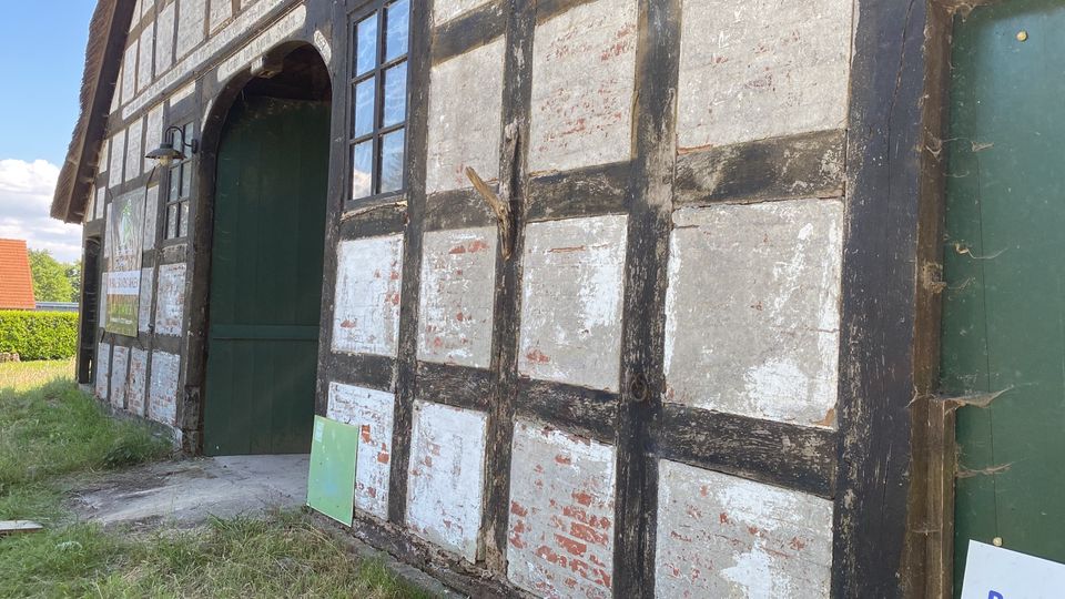 Mobiles Sandstrahlen von Holztreppen, Fachwerkbalken und Decken in Bassum