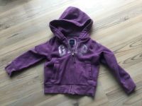 Kuschelige GAP Kids Sweatjacke lila mit Pailletten Größe S (6-7) Hessen - Ronneburg Hess Vorschau