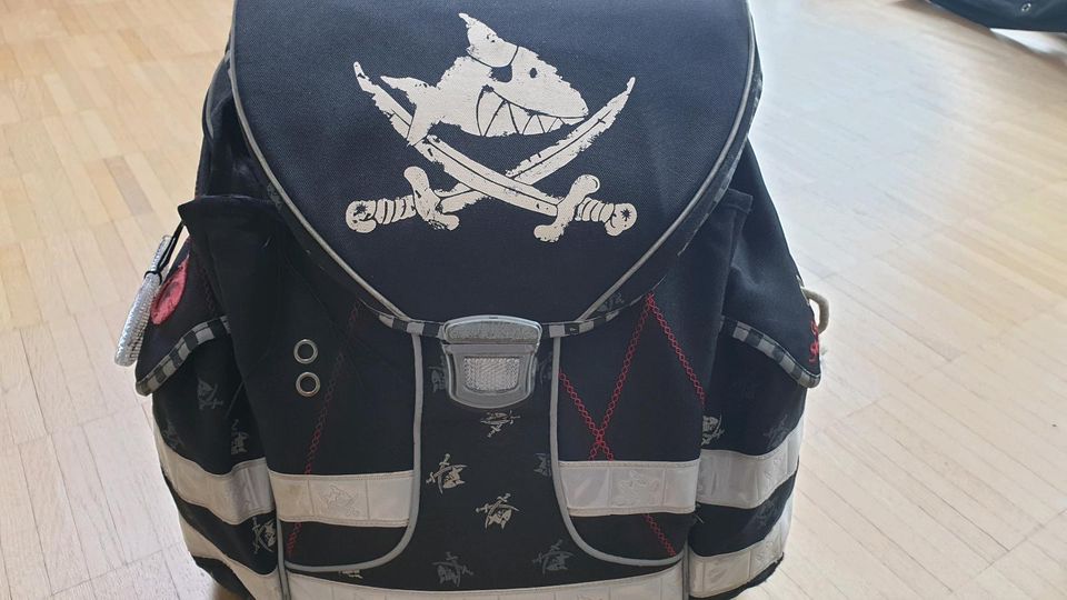 Schultasche, Capt'n Sharky, Spiegelburg Turnbeutel, Etui, Zubehör in Bedburg-Hau