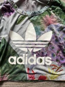 Adidas shirt damen blumen sales