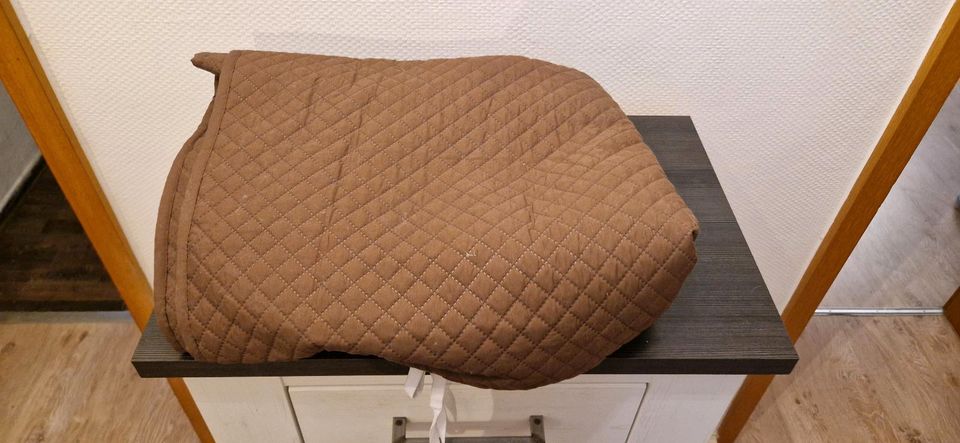 Sofaüberwurf / Couchschoner 4-Sitzer Braun reversibel in Bochum -  Bochum-Ost | eBay Kleinanzeigen ist jetzt Kleinanzeigen