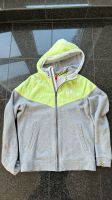 Nike Jacke Größe M Special Edition Track & Field Hessen - Wiesbaden Vorschau