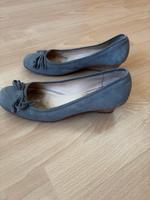 Unisa Ballerina mit Keilabsatz, Größe 37, grau Nordrhein-Westfalen - Hünxe Vorschau