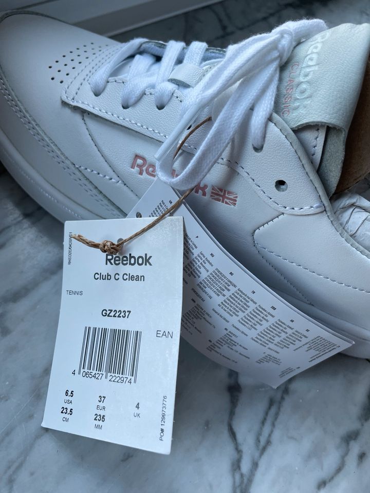 Neue unbenutzte Reebok Club C Clean weiß in Sentrup