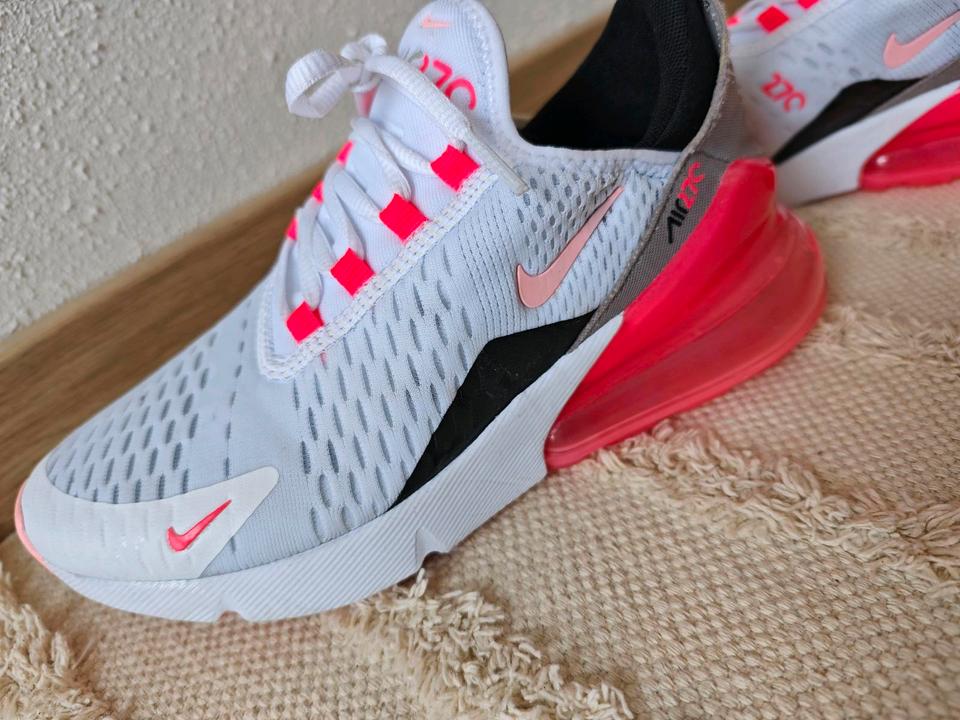 Air max 270 pink blue sale