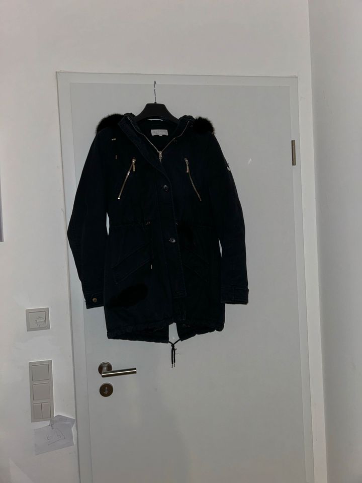 Escada Mantel/Jacke schwarz Gr 38 Kragen mit Kaninchenfell in München