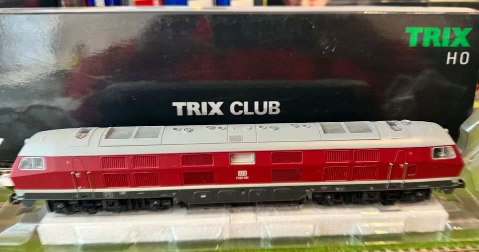 TRIX CLUB 22432 BR V 320 mit Sound in Bottrop