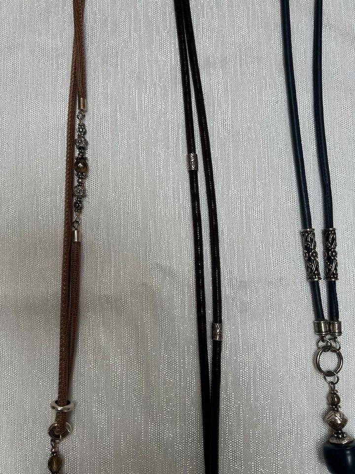 Modische Kette Lederkette Halskette Halsband Schmuck in Hannover