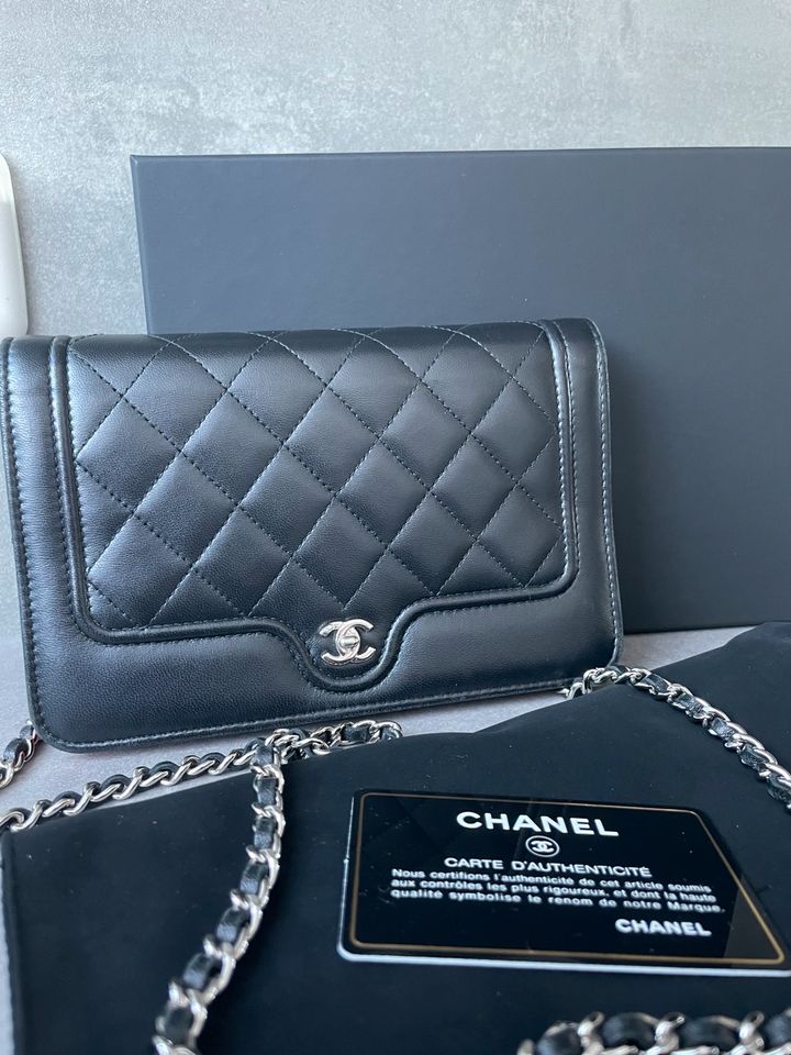 SALE Chanel  Wallet on Chain WOC Tasche Handtasche in Berlin