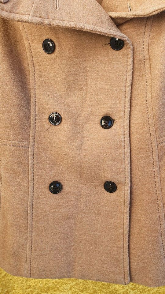 Damen Mantel "H&M Gr.42 hellbraun" neuwertig in Bühl