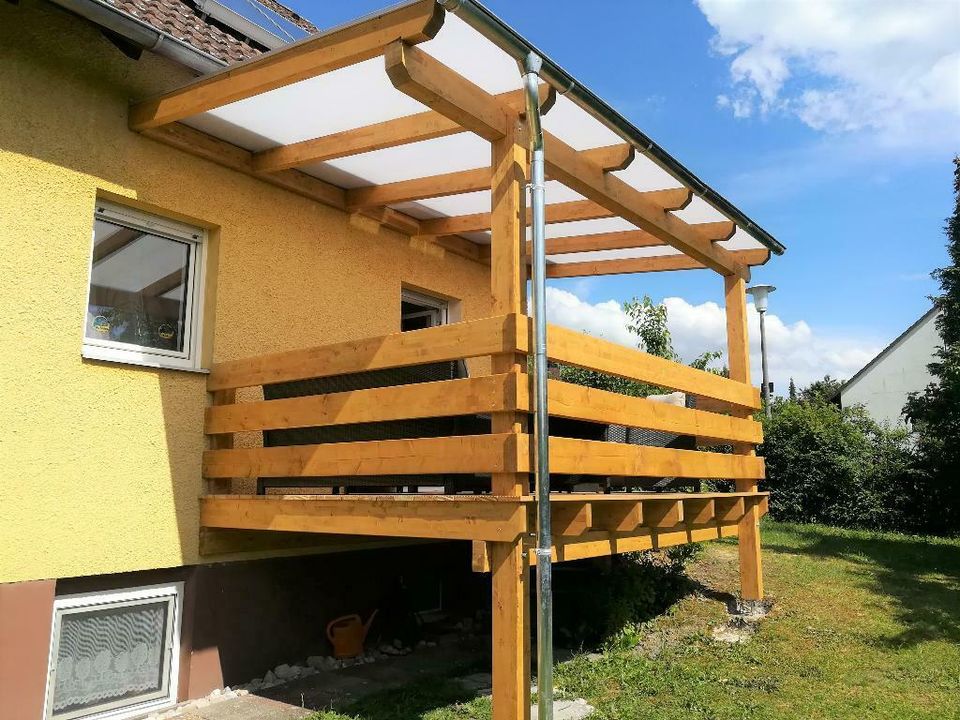 Balkon mit Terrassenüberdachung Kaltwintergarten Holz mit Montage in Bergisch Gladbach