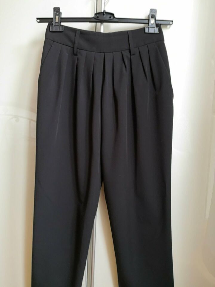 Bundfalten Hochbund Designer Damen Hose ADOLFO DOMINGUEZ Gr.36 in Düsseldorf