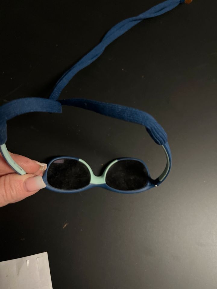 Sport Sonnenbrille Kind stärke Optiker mit band blau in Erftstadt