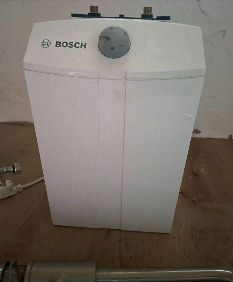 Boiler Kleinspeicher 5l mit passendem Niederdruck Wasserhahn in Velgast