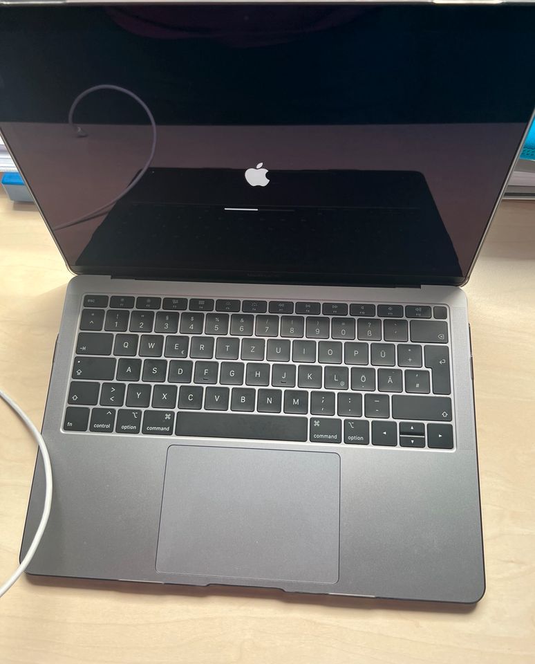 MacBook Air 13,3" Retina 2018 TOP Zustand !!!! in Stulln