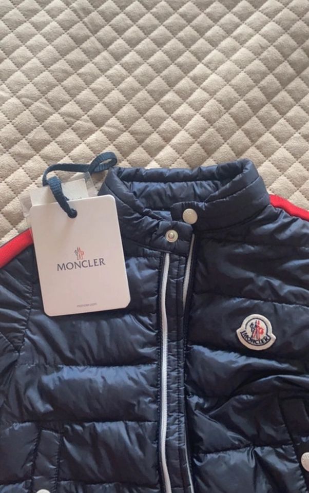 Moncler Kinderjacke in Hanau