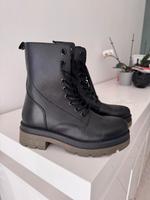 5th Avenue Stiefelette Leder Boots 38 Schwarz Khaki Oliv NEU Nordrhein-Westfalen - Pulheim Vorschau