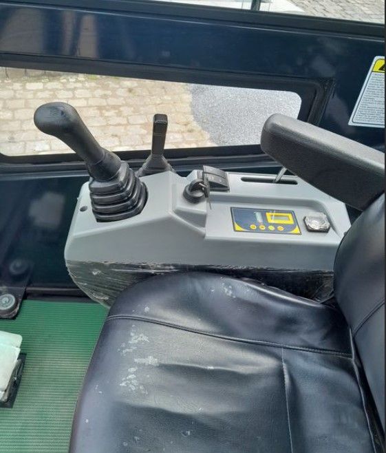 Minibagger Kompaktlader Kubota Motor 79 Stunden in Büren