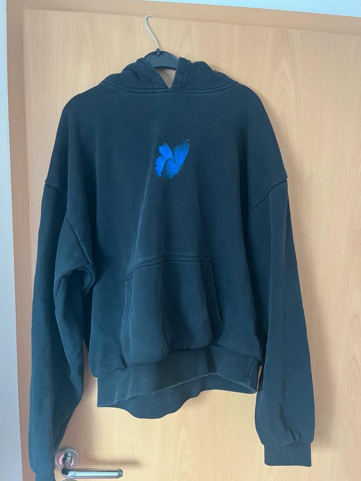 Mister Tee - Kapuzen Pullover mit Print in Schwarz (Herren) in Rödental
