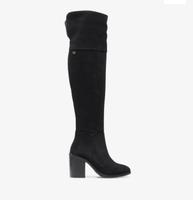 Tommy Hilfiger Stiefel Overknee neu 39 Hessen - Großkrotzenburg Vorschau