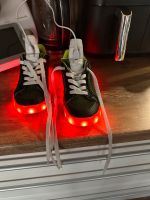 GEOX Blinkschuh LED,  sehr gut erhalten, GR. 33 Nordrhein-Westfalen - Neuss Vorschau