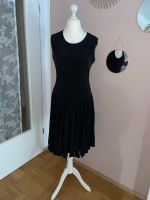 Calvin Klein Damen Kleid Gr 38 / 40 Unterkleid schwarz Bayern - München-Flughafen Vorschau