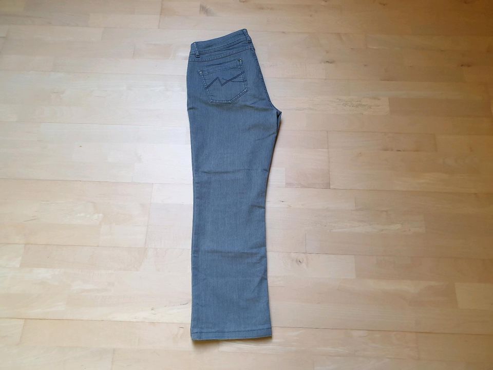 Damenhose, Jeans von Mark Adam, Größe 42, top Zustand in Hohenstein-Ernstthal