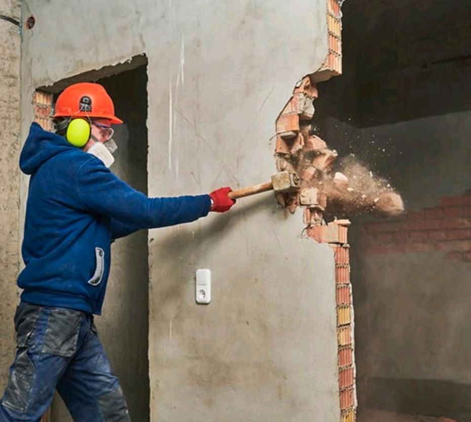 Entrümpelung, Entkernung, Abriss -/ Abbrucharbeiten in Rostock