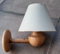 Vintage-Wandleuchte aus Holz mit Lampenschirm Nordrhein-Westfalen - Kreuzau Vorschau