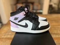Original Nike Jordans 1 mids Gr. 38,5, neu Nordrhein-Westfalen - Erkrath Vorschau
