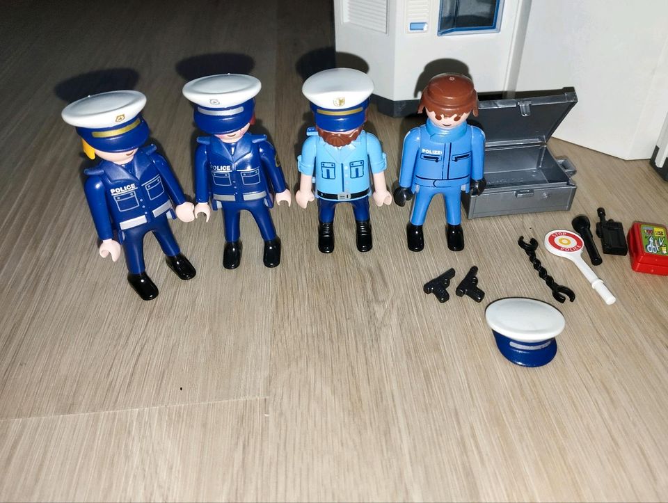 Playmobil Polizeiwache in Hetzerath (Mosel)