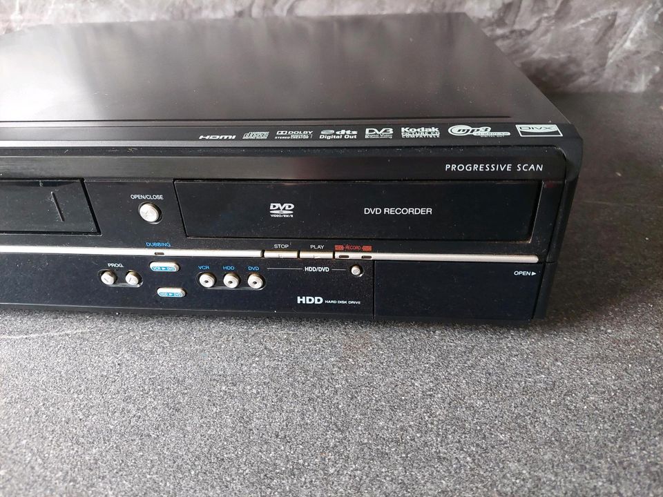 Funai WD6D-D4413DB - DVD & VHS Reco in Dortmund