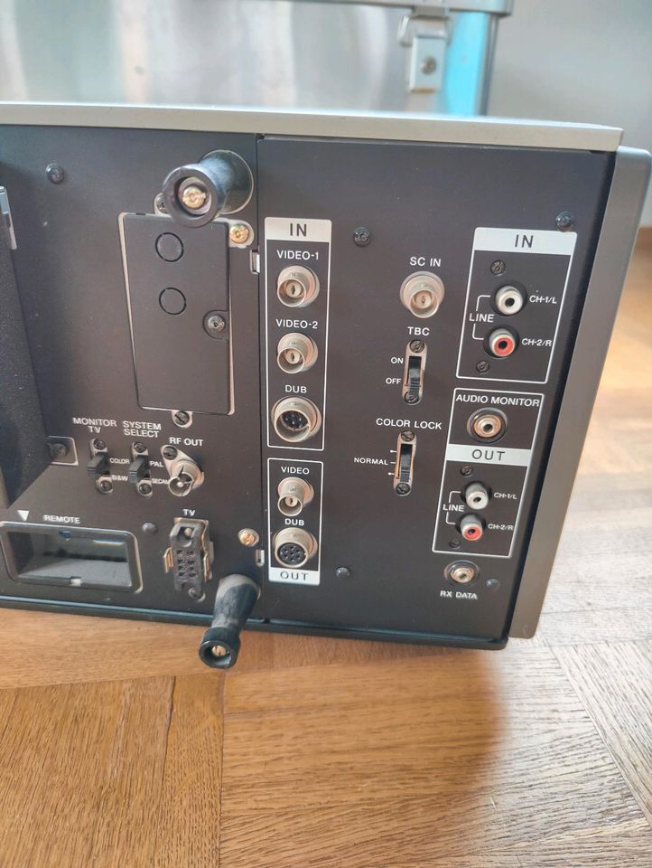 Sony VO-5800PS / VO-5630 U-Matic Videorecorder / Videorekorder in Dachau