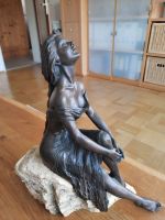 Skulptur, Frau auf Stein - 4,2kg Baden-Württemberg - Riedlingen Vorschau