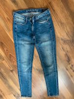 GUESS Damen Jeans blau Steinchen Größe 24 neu und ungetragen Nordrhein-Westfalen - Solingen Vorschau