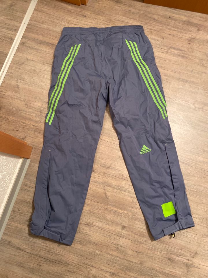 Adidas Goretex Hose L in Steinbach-Hallenberg (Thüringer W)