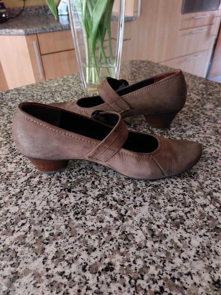 Paul Green Pumps, Absatzschuhe, sehr bequem, Gr. 38, Taupe in Dornburg