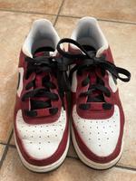 Nike Air Sneaker schwarz/rot Hessen - Alsfeld Vorschau