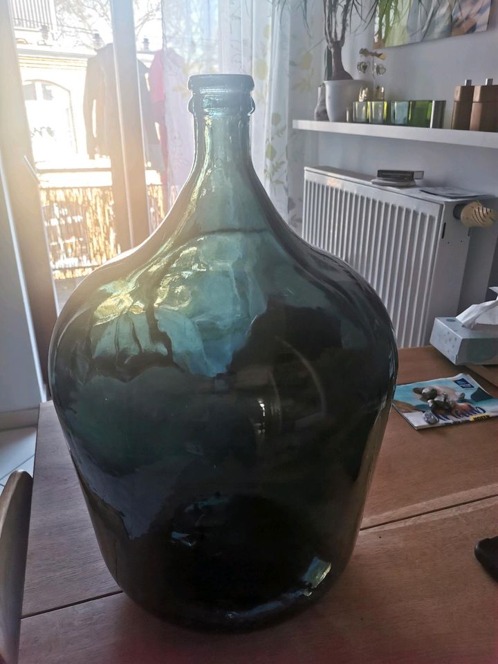 Weinballon vase in Leipzig