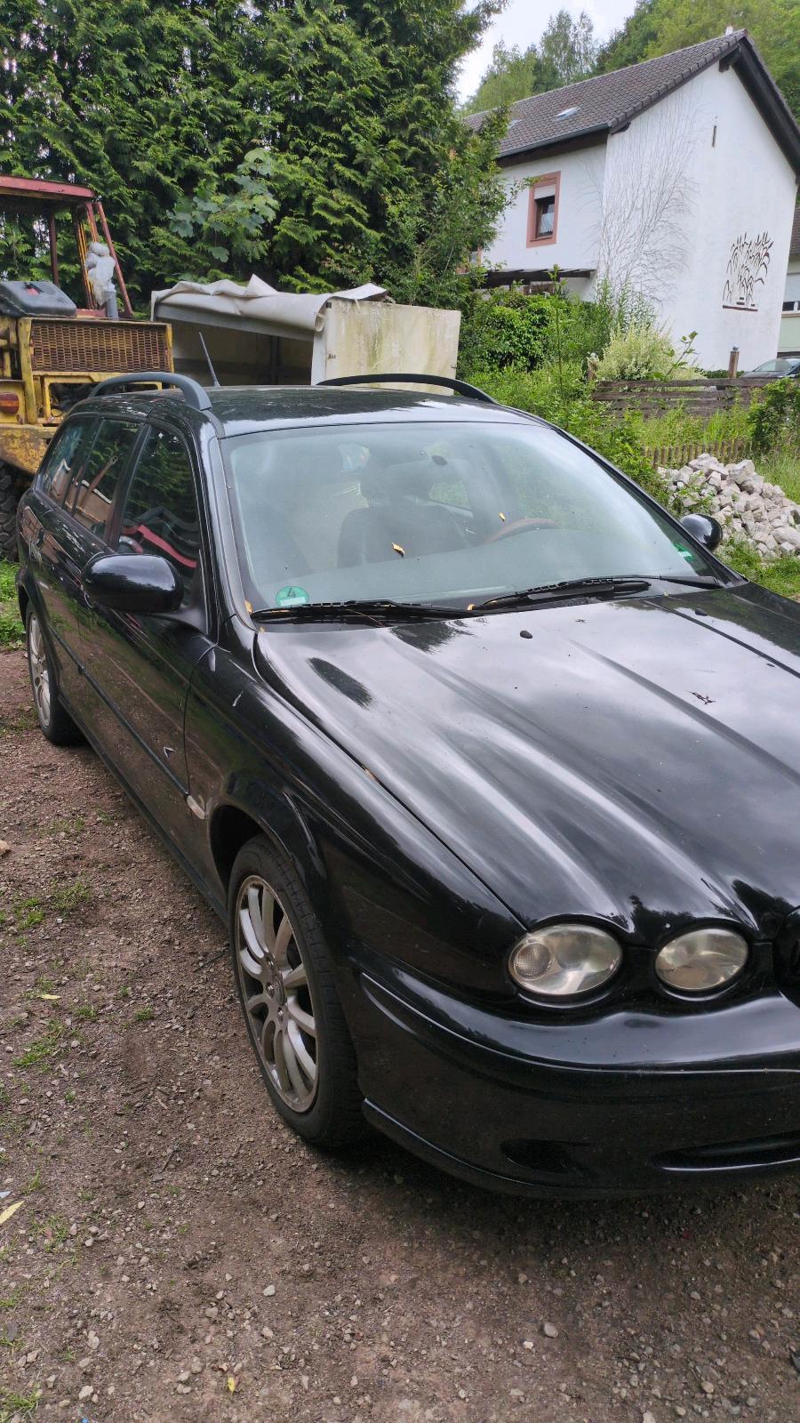 Abbildung des Autos Jaguar x type 2.0  Diese…