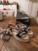Love Moschino Neu OVP Gr. 36 Schuhe Sandalen Niedersachsen - Geestland Vorschau