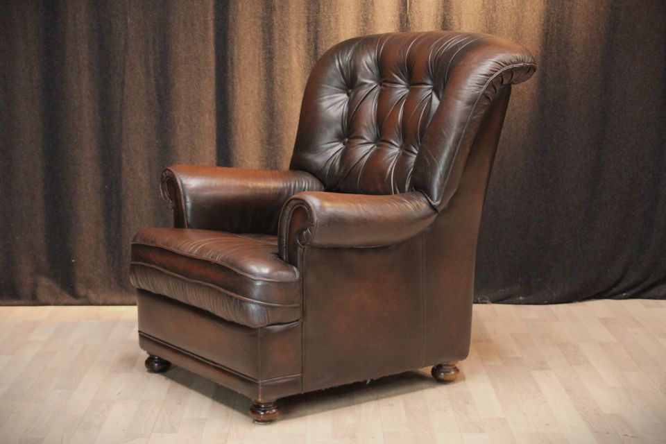 Chesterfield Style Sessel / Ohrensessel, Kalbsleder, braun in Heinsberg