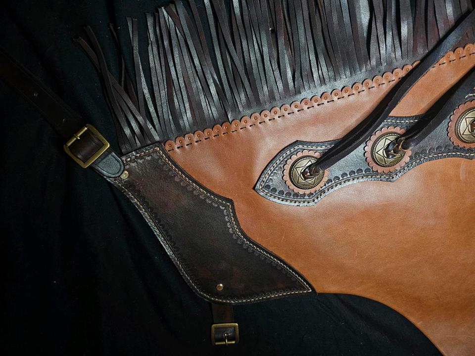 chinks ranch riding working equitation westernsattel chaps in Westoverledingen