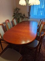 Massiver Ovaler Esstisch mit 10 Stühlen und zwei Einlegeplatten Bayern - Leinach Vorschau