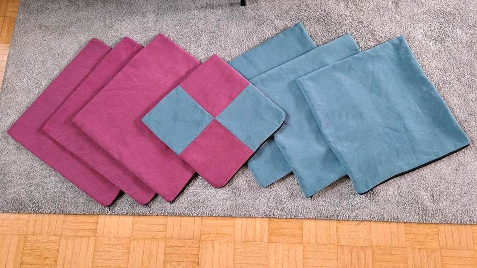 7x Sofa Kissenbezüge, 3x blau, 3x rosa, 1x Patchwork in Waltenhofen