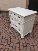 Kommode Schrank shabby chic weiss Antikmöbel Vintage Landhaustil Bayern - Zellingen Vorschau