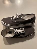 Vans / Stoffschuhe // Unisex grau, Gr. 38,5 Bayern - Ergoldsbach Vorschau
