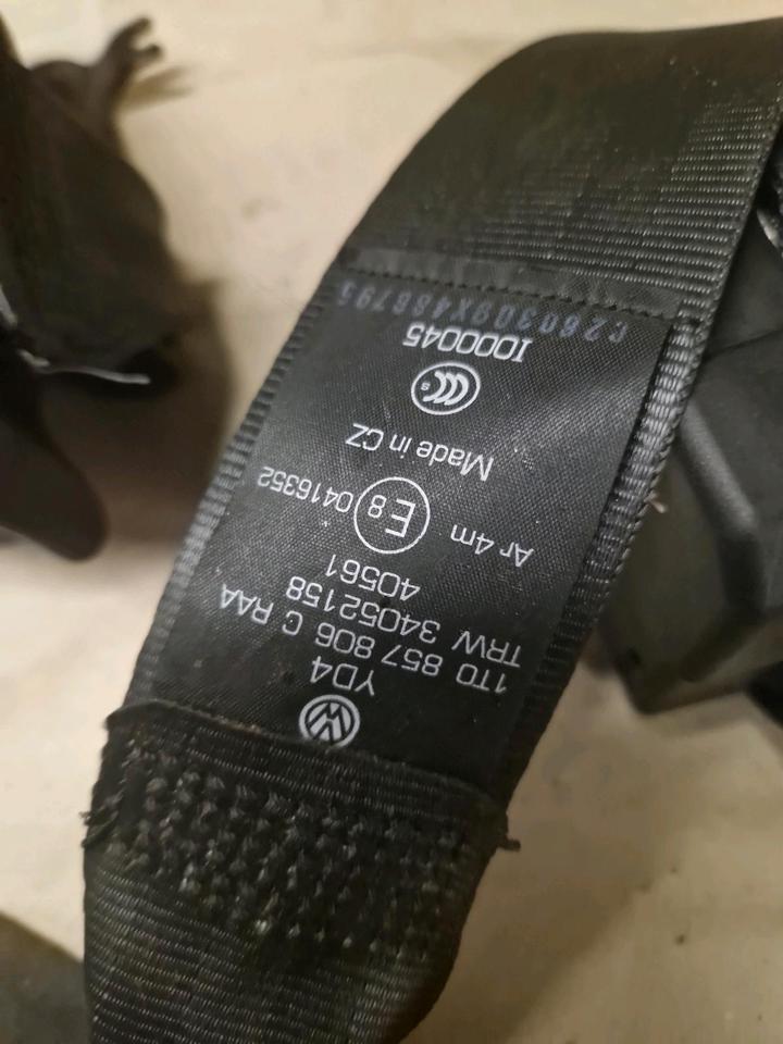 VW Sicherheitsgurt Hinten L&R  1T0857806C & 1T0857805C in Bochum