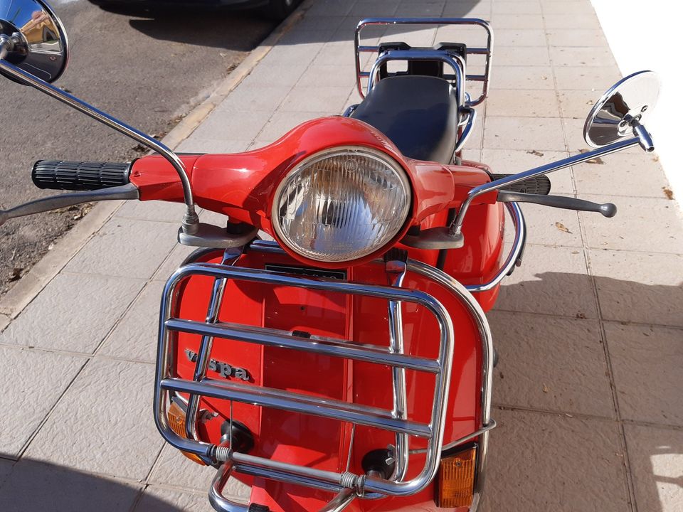 Vespa P80X E Lusso in Essen