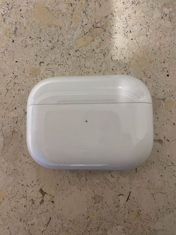 Apple AirPods Pro 2 USB-C wie neu perfekter Zustand in Ulm